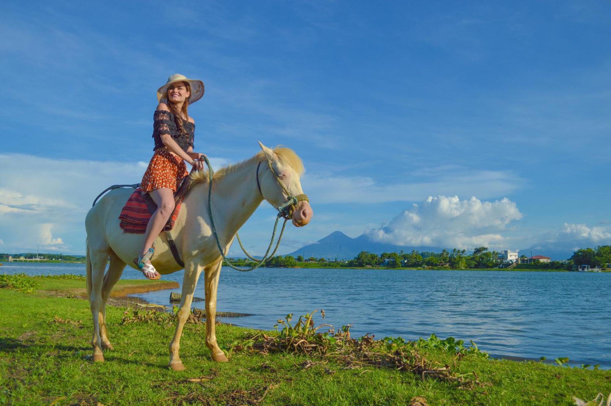 Caliraya Resort Club Lumban Экстерьер фото